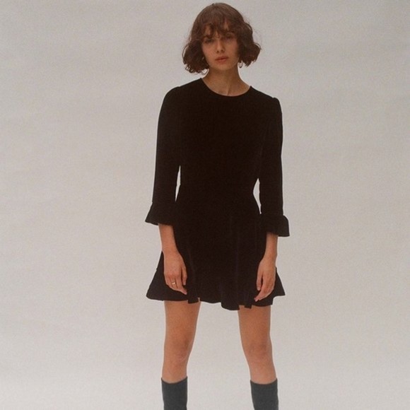 ISO Réalisation Par Mary Jane Dress in Velvet - Picture 1 of 2